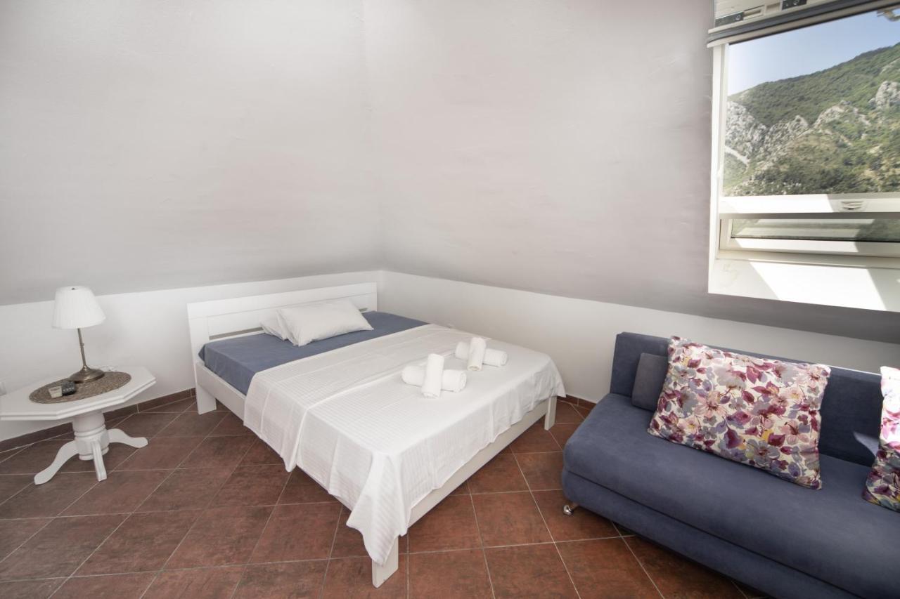 Kamena Palata Apartments Kotor Eksteriør bilde
