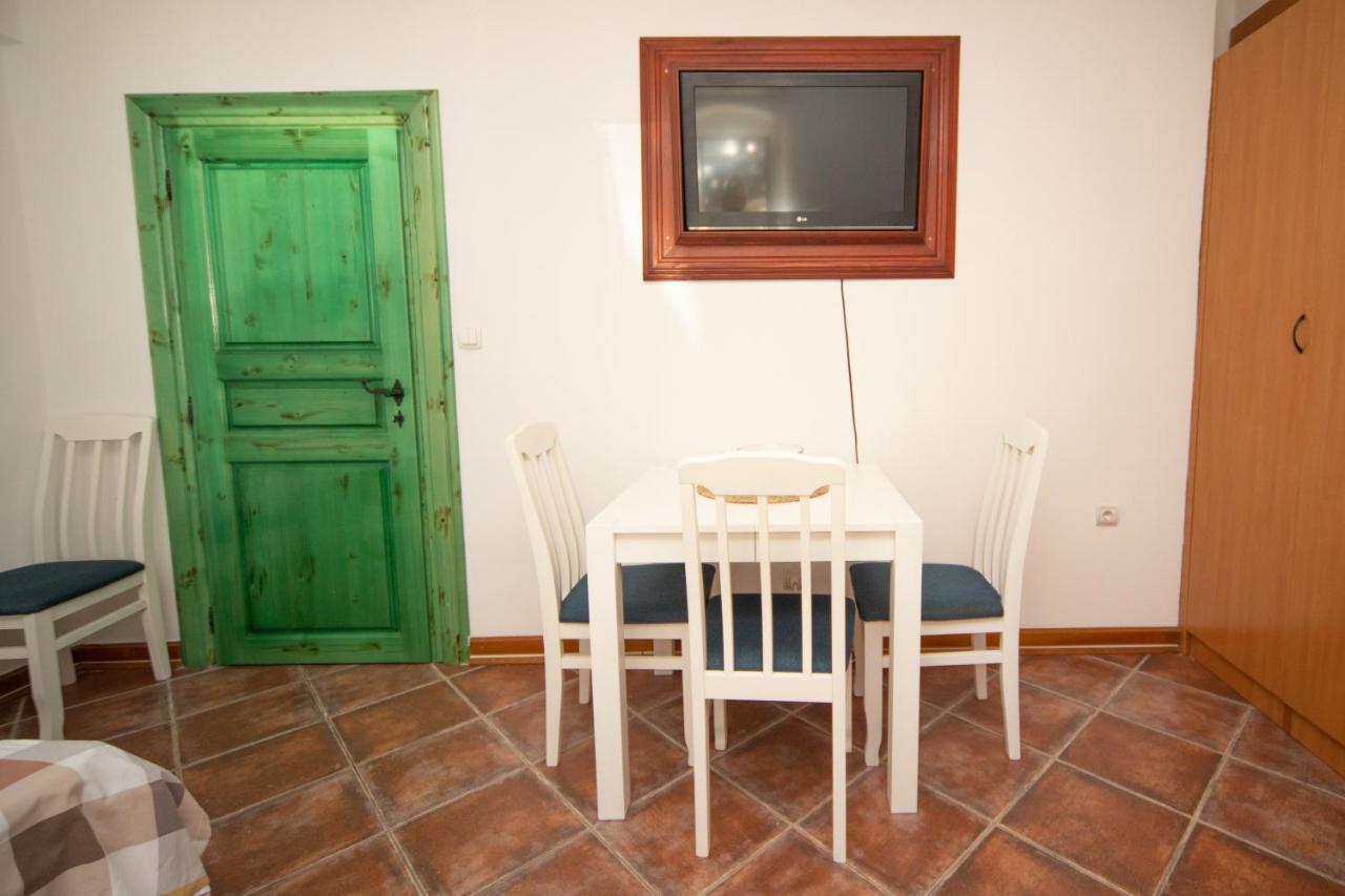 Kamena Palata Apartments Kotor Eksteriør bilde