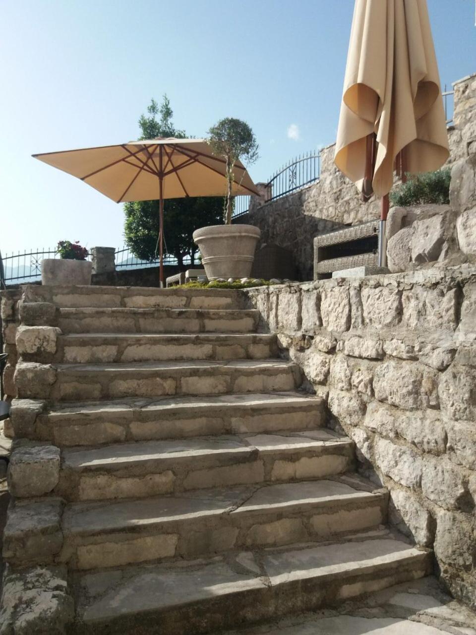 Kamena Palata Apartments Kotor Eksteriør bilde